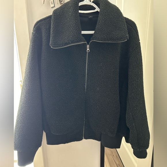 Uniqlo Fleece Bomber Jacket - Picture 3 of 4